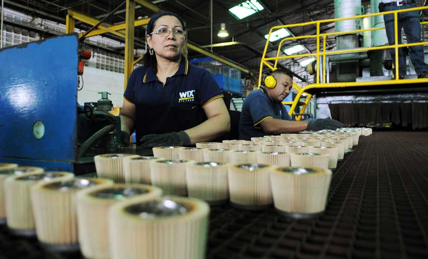 Fabricantes de autopartes trabajan al 20% por falta de insumos