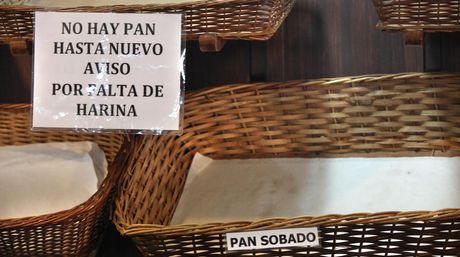 En cuatro meses del decreto de emergencia no se frenó la inflación ni la escasez​ ​