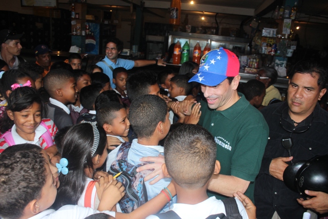 Capriles anunció que trabajadores mirandinos se movilizarán para exigir recursos