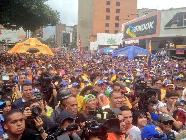 El revocatorio es la vía pacífica para salir de la crisis en Venezuela
