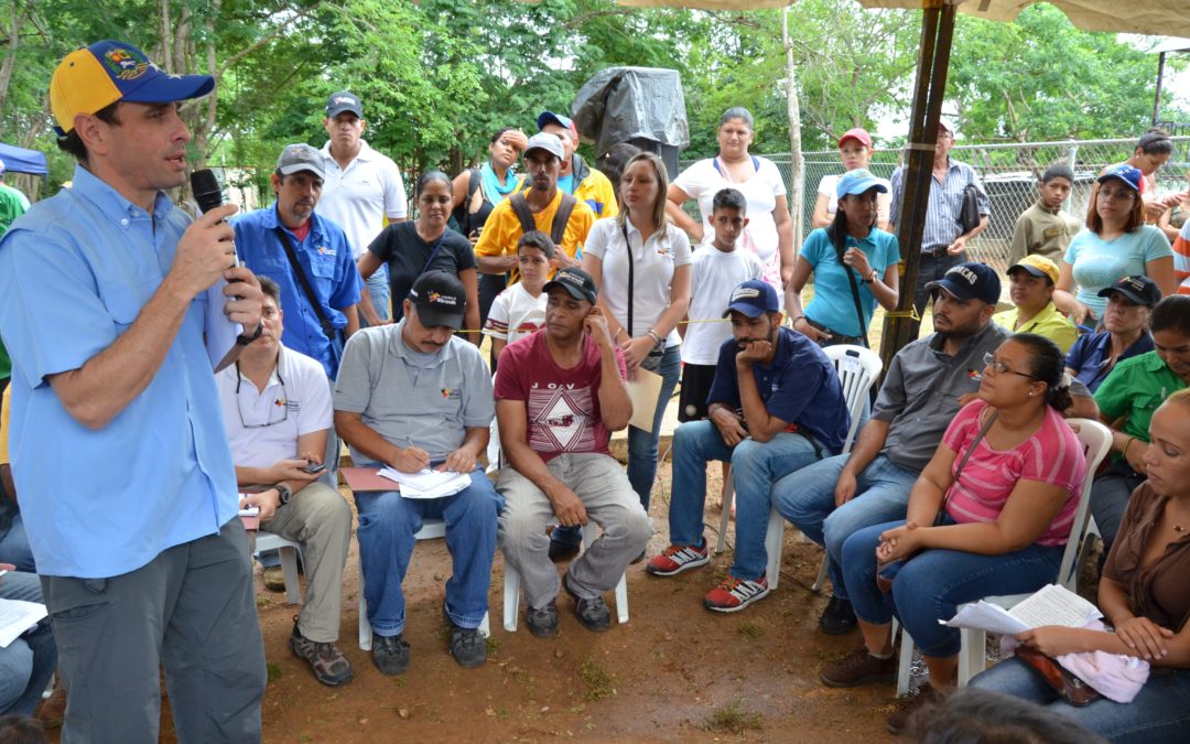 Capriles: El futuro del país le corresponde a los venezolanos y no a un grupito