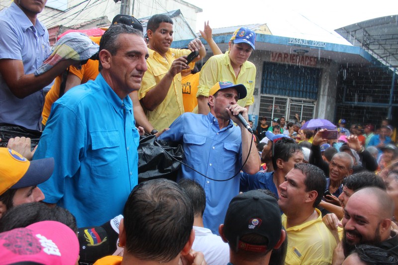 Capriles: El que manda es el pueblo y va a convocar el Revocatorio