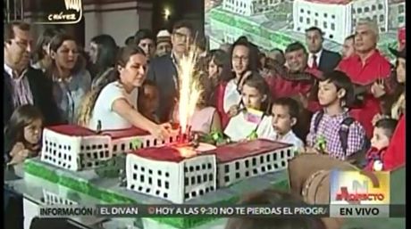 OJO: Esto es lo que se gastó en la torta para celebrar el cumpleaños del fallecido Hugo Chávez