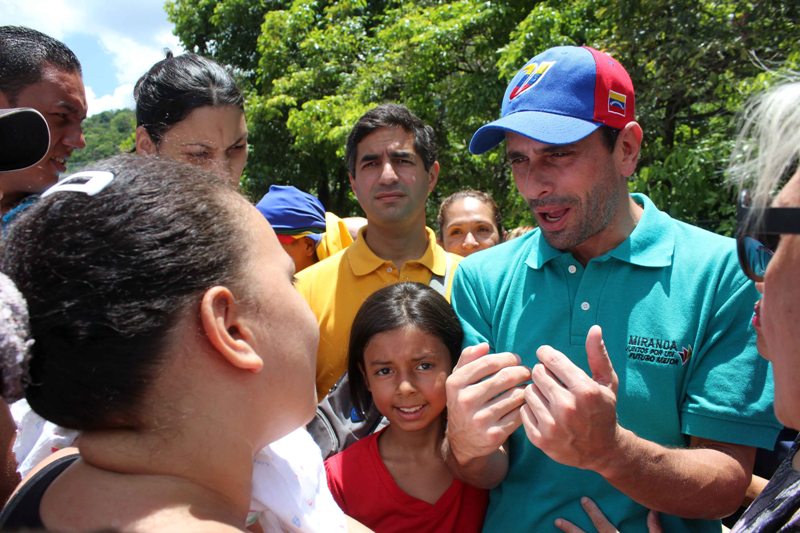 Capriles: Economía seguirá en crisis mientras gobierno compre afuera lo que podemos producir