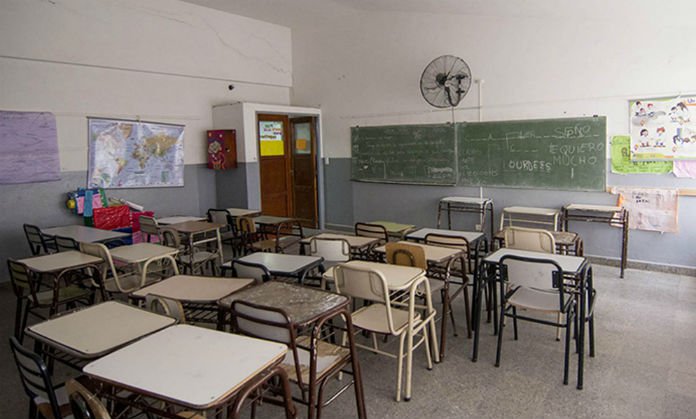 50 % de los jóvenes en edad escolar podrían abandonar sus estudios