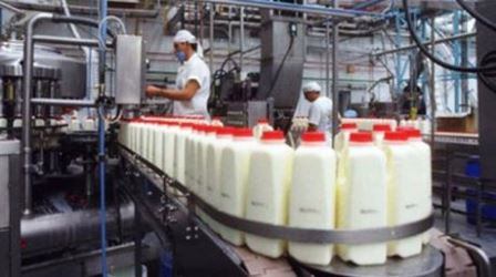 Operatividad de fábricas de productos regulados es inviable por alza salarial