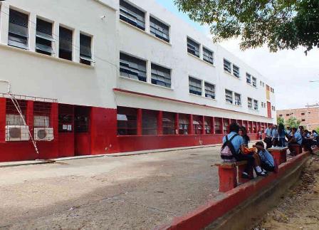 En las escuelas públicas el déficit de maestros alcanza hasta 40%