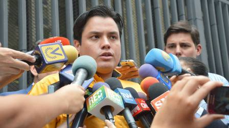 Diputado Paparoni: Para diciembre ni un venezolano comerá tres veces al día