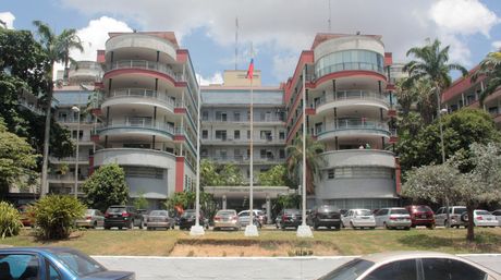 Grupo armado siembra terror en el Hospital Universitario de Caracas