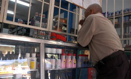 4700 farmacias independientes desaparecerían