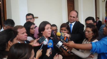 Diputada Amelia Belisario: Una madre no puede alimentar a sus hijos con solo 1.400 bolívares al día