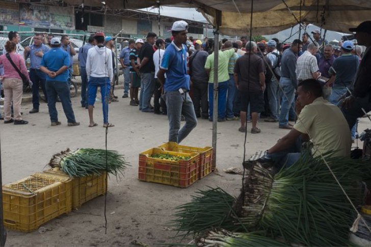 Atraem: Militarización de mercados criminaliza la actividad económica