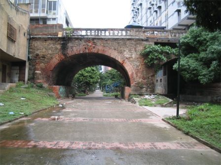 Solo la desidia camina por el Paseo Anauco