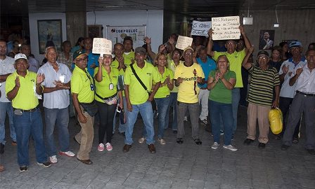 Trabajadores de Corpoelec reiteran reclamo por contrato