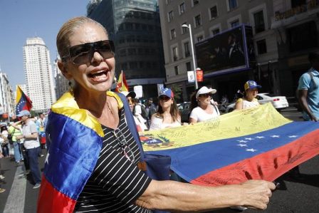 Venezolanos en España se manifiestan hoy en Madrid a favor del Revocatorio