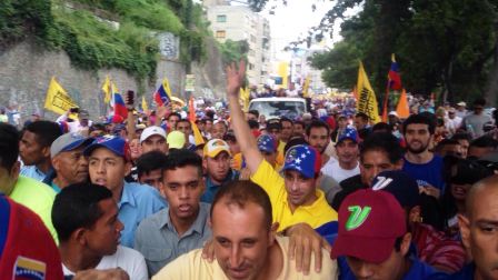 Capriles: Asamblea Nacional podría declarar abandono del cargo de Nicolás Maduro