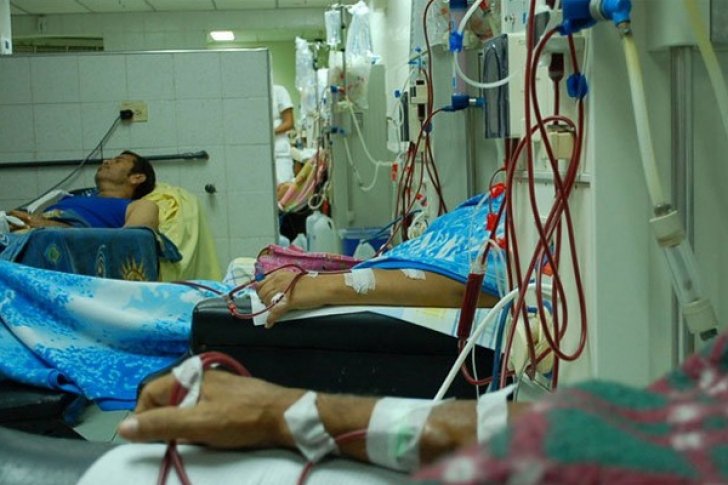 Denuncian paralización de unidades de diálisis en 32 centros del país