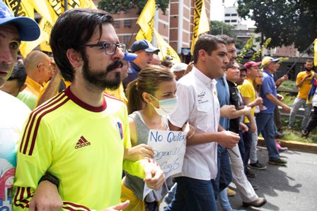 Miguel Pizarro: “Estamos luchando por el derecho a la vida”