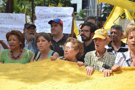 Julio Borges: Tenemos tres millones de jubilados y pensionados que no disfrutan del beneficio del bono de alimentación y medicinas