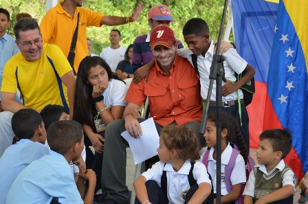 Gobierno de Miranda ha formado 11 mil 300 Promotores de Paz Escolar