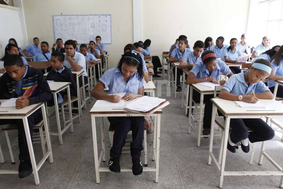 11 ONG exigen derogar las dos resoluciones sobre cambios en la educación