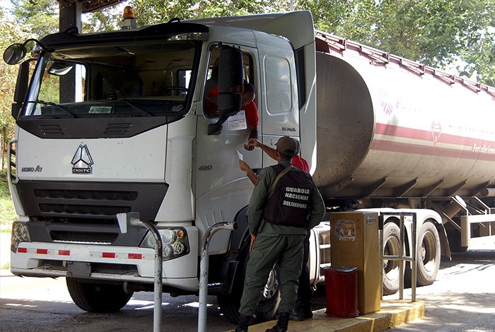 Deterioro de cisternas afecta suministro de gasolina en el estado Táchira