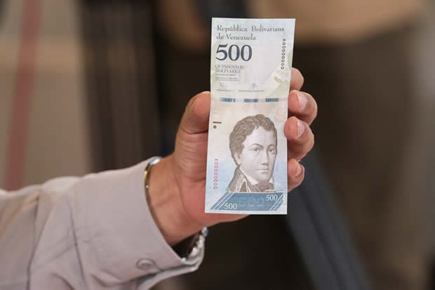 Siguen sin aparecer los billetes de Bs. 500