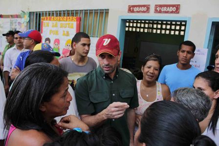 Capriles invita a trabajar el próximo miércoles