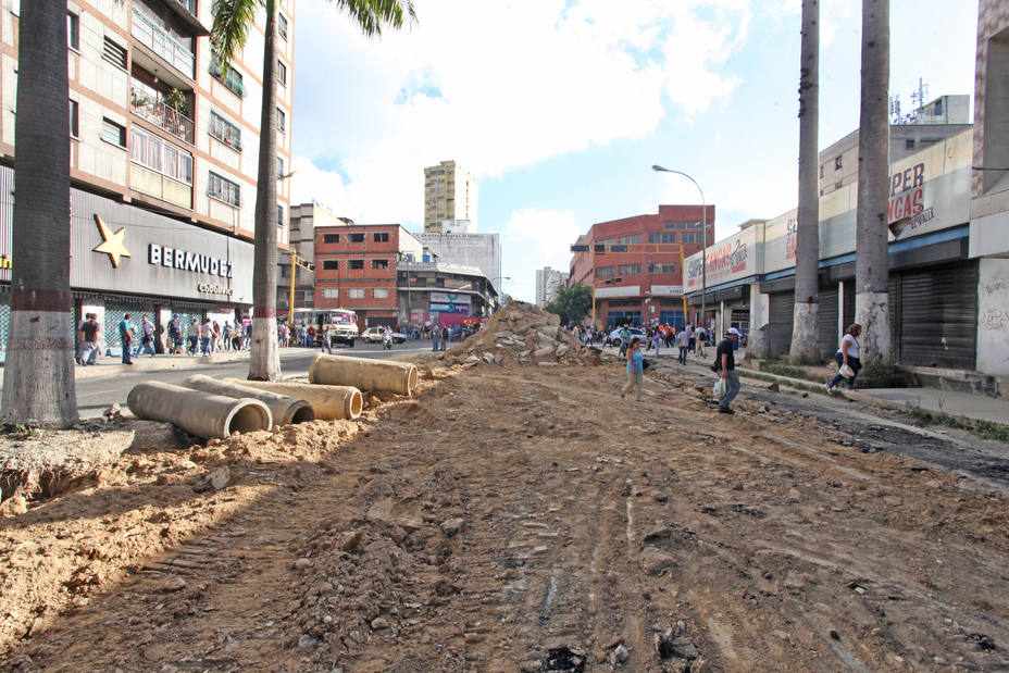 Caos vial en Los Teques  por obras que la Alcaldía de Guaicaipuro no ha culminado