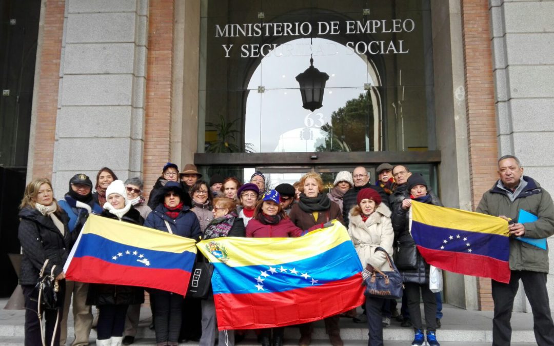 Pensionados venezolanos denuncian crisis humanitaria ante gobierno español, tras un año sin recibir el pago