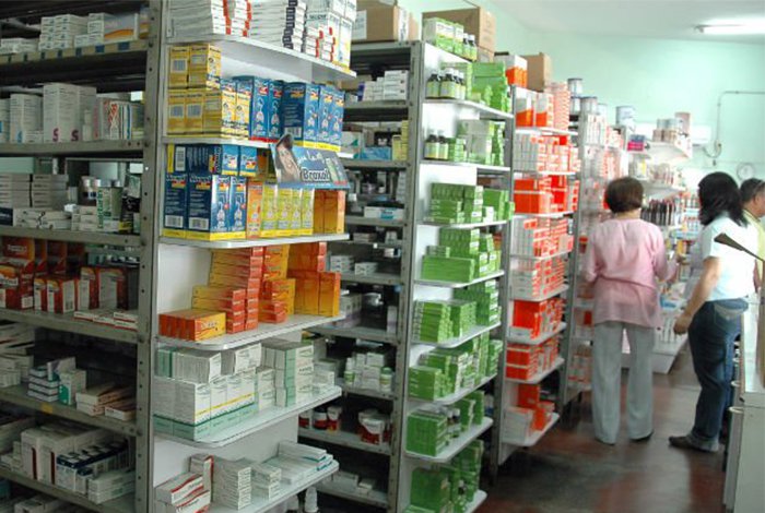 Industria farmacéutica requiere US$ 30 millones mensuales para operar en un 80%