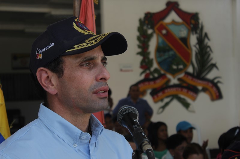 Capriles: Es imposible que se cubran necesidades con sueldos tan miserables