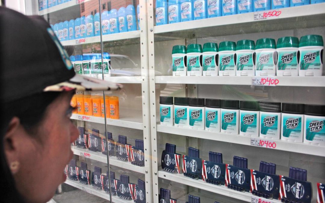 Venden desodorantes importados en más de 12.000 bolívares