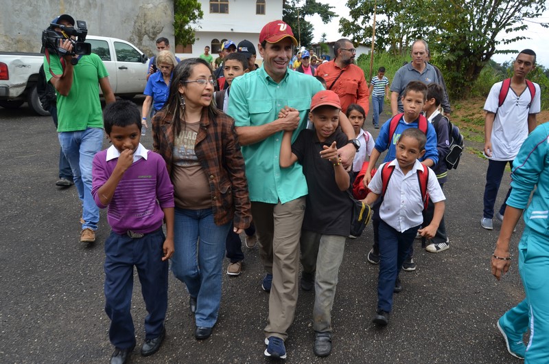 Capriles: El pueblo quiere volver a decidir