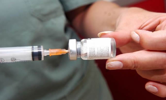 Carencia de vacuna contra neumococo arriesga a niños a sufrir neumonía