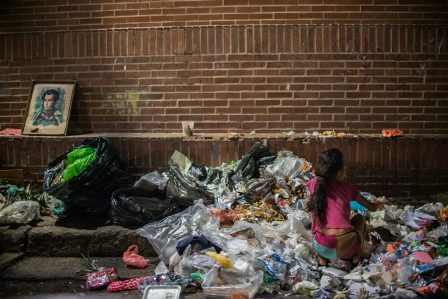 «La basura, despensa del hambre y miseria en Venezuela»