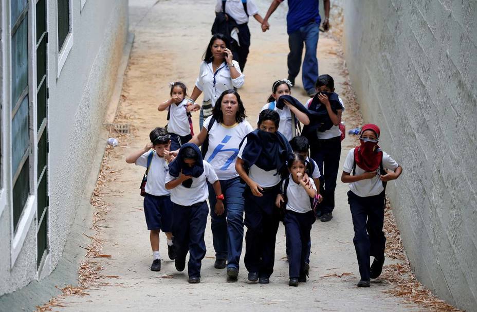 Niños estresados por el clima de violencia