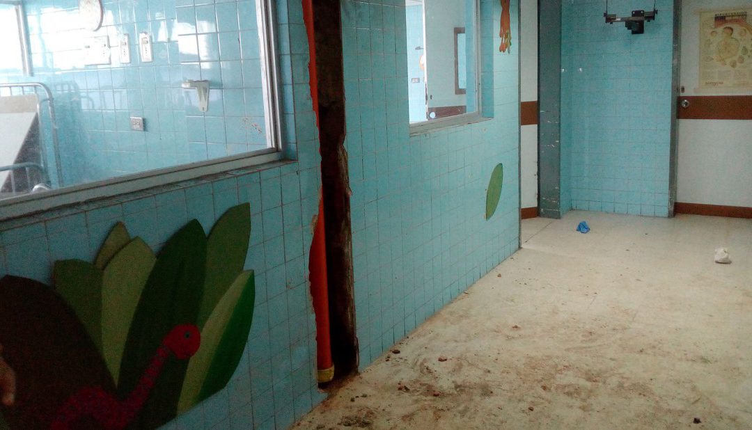 Hospital de niños J. M. de los Ríos sin quirófano por desborde de aguas negras