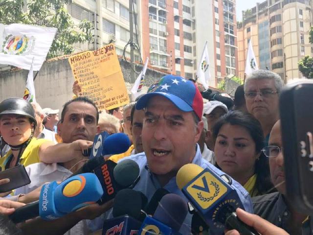 Julio Borges: El Gobierno bloquea entradas a Caracas para impedir que los diputados sesionen en la AN