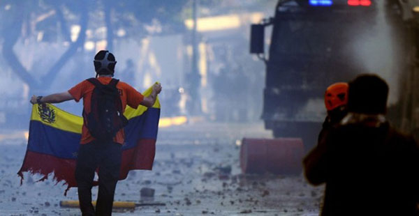 28 heridos por represión en el sureste de Caracas