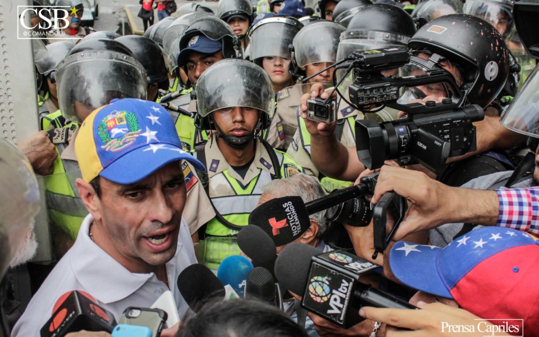 Capriles rechazó represión en marcha de los abuelos