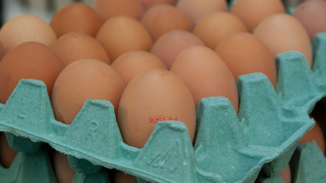El cartón de huevos subió Bs 2.000 en una semana