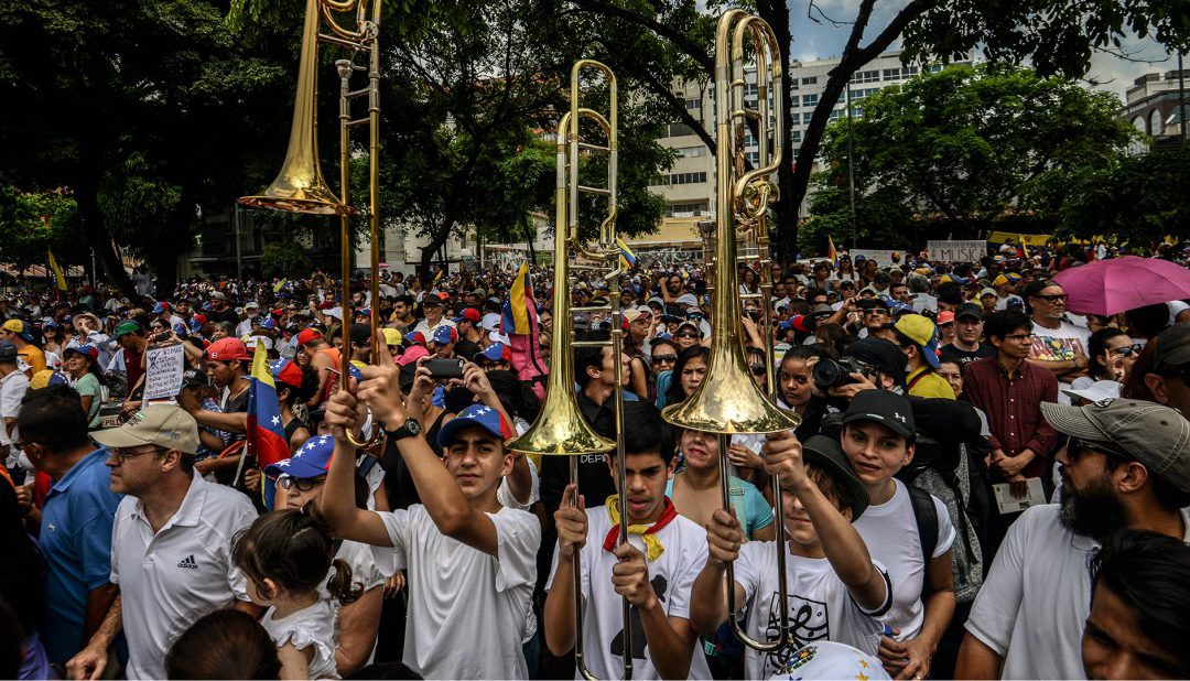 Rindieron homenaje a los jóvenes caídos en los más de 100 días de protestas