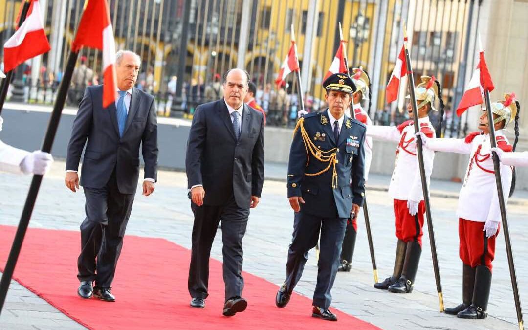 Julio Borges se reunió con presidente de Perú para conversar sobre crisis en Venezuela