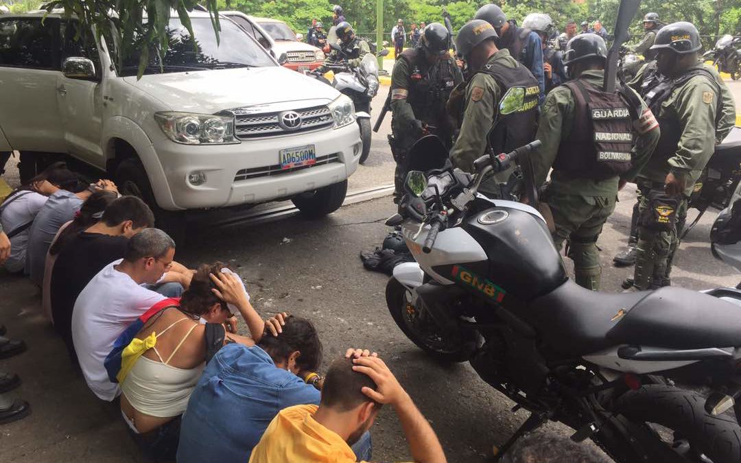 Foro Penal: 2.950 detenidos por protestas desde el 1 de abril al 27 de mayo