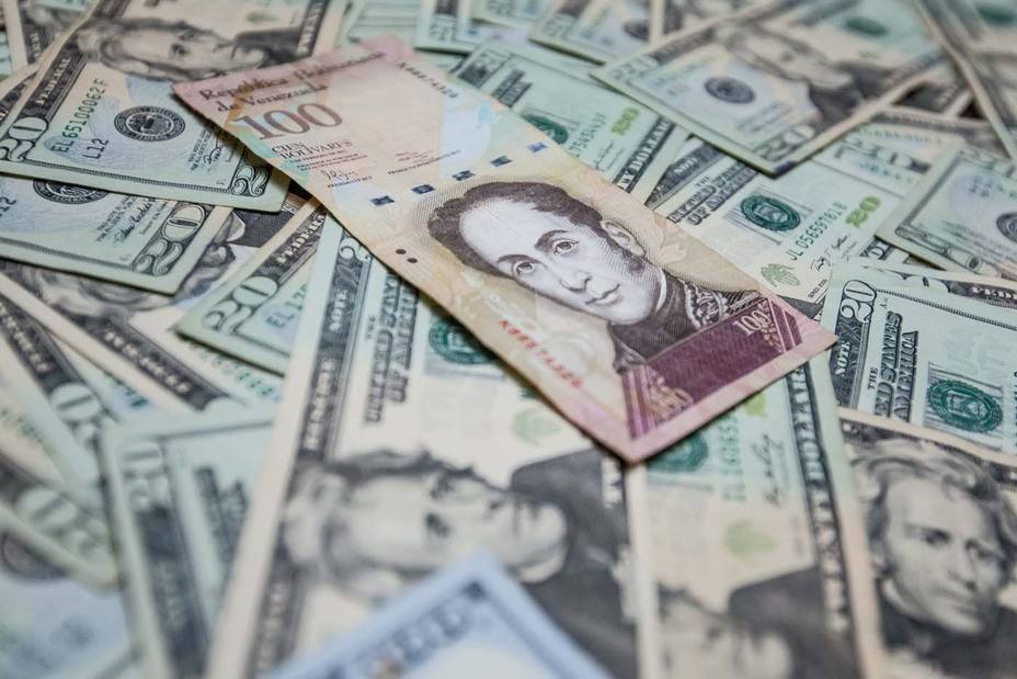 El gobierno devaluó el bolívar más de 60% con nuevo Dicom