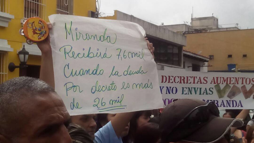 Docentes mirandinos continuarán lucha por mejoras salariales