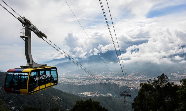 Gobierno debe aún 14,5 millones de dólares por remodelación del teleférico de Mérida