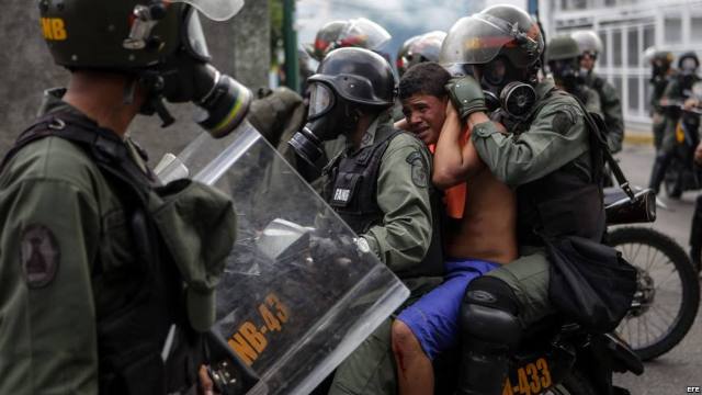 Foro Penal: 1280 personas permanecen detenidas por protestas
