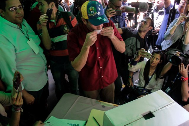Capriles: Lo que debería hacer Maduro en las próximas horas es cancelar el fraude constituyente